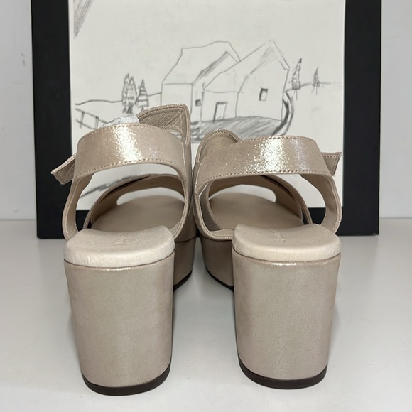 Chocolat Blu Ginny Chunky Heel Sandals Champagne Women’s Size US 8.5 - Picture 6 of 16